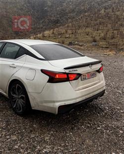 نيسان ألتيما